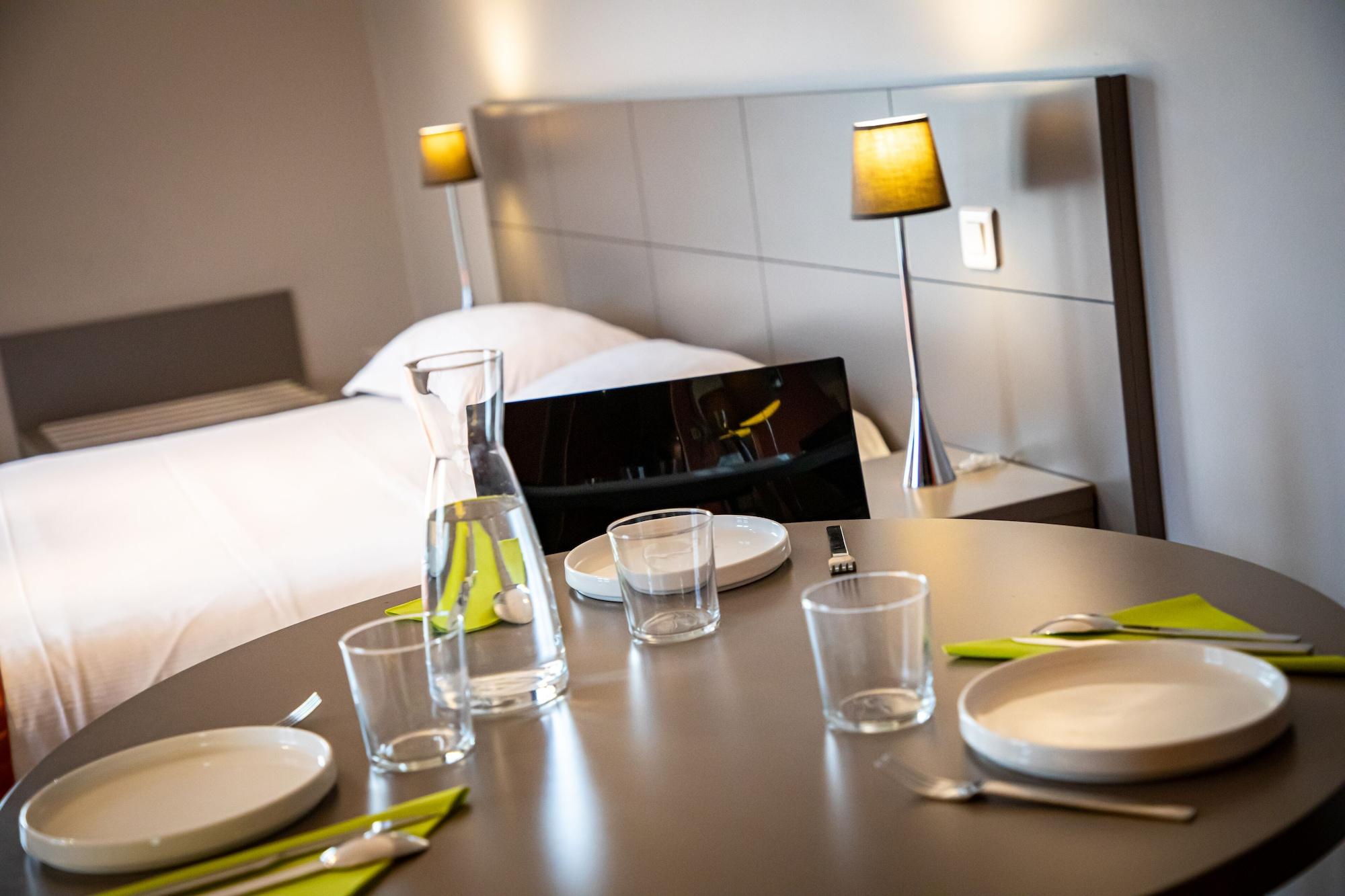Adonis Lyon Dock Ouest Aparthotel Eksteriør bilde